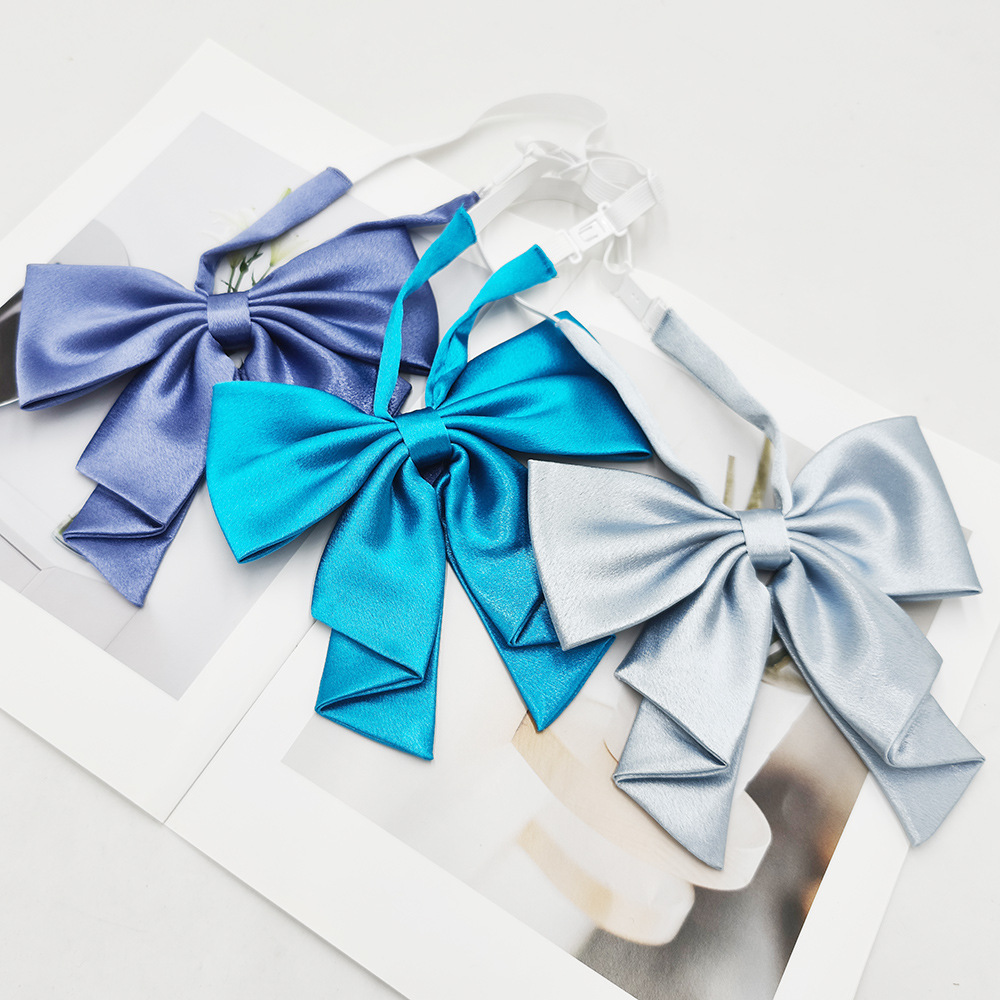 Spot al por mayor color sólido superficie brillante vino negro cuello rojo flor femenino estilo universitario nuevo estilo cola de golondrina plegable pajarita de raíz de pluma grande