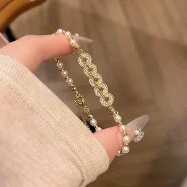 耳环;项链;耳钉