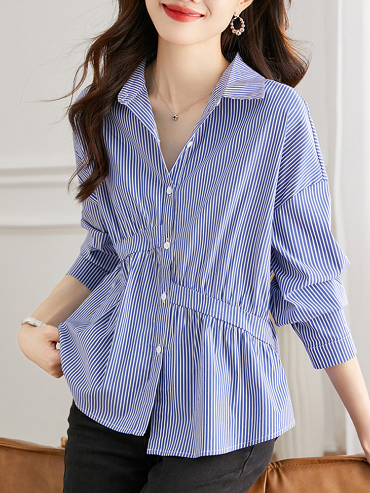 Directo de fábrica asimétrica plisada azul Camisa de rayas de manga larga de las mujeres otoño diseño sentido nicho superior algodón camisa blanca