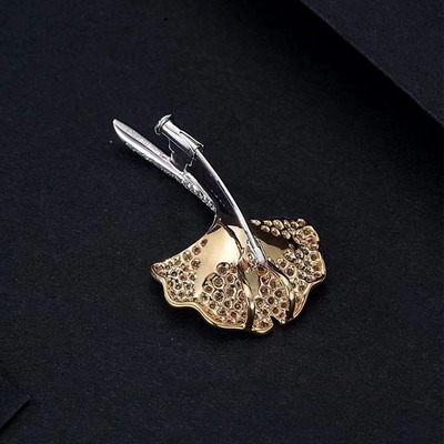 senior Jewellery Jewelry golden Ginkgo biloba Brooch 0.817 Carat natural Yellow Diamond 18k Wholesale of gold brooch