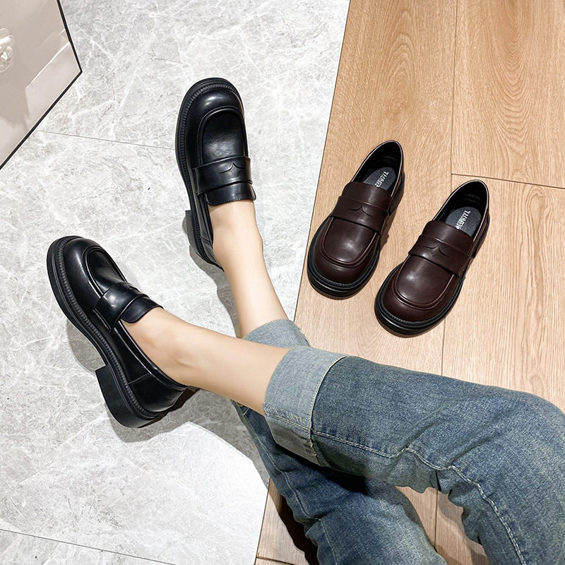 Giày lười nữ đế dày kiểu Anh cổ thấp mũi tròn gót thô 3-5 cm — Màu nâu, Màu đen