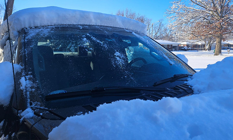 Car snow cover made of Oxford fabric, enlarged and thickened, for sun and frost protection, half cover for car front windshield