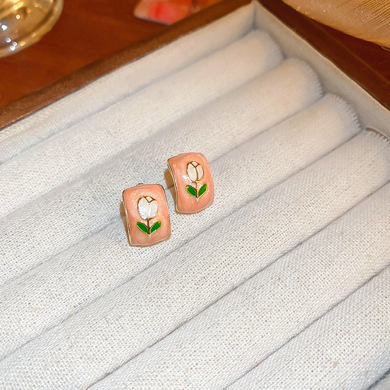 Aguja de plata Pendientes de flores dulces rosas Pendientes lindos de todo fósforo de la serie Mori Pendientes de diseño de moda de nicho al por mayor femenino