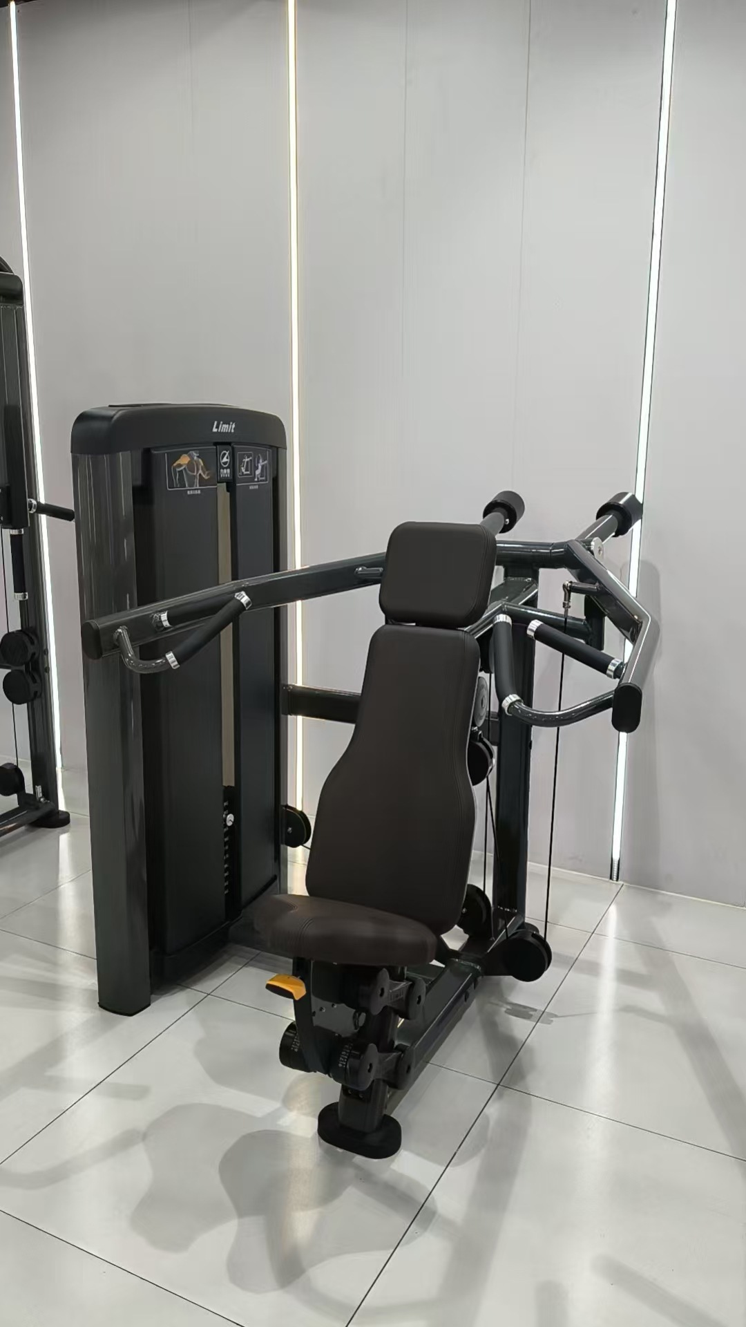 Equipo de fitness, sentadillas, máquina de mariposas comerciales, empuje sentado, pecho y piernas, entrenamiento de Jian, pájaro, tubo de estufa