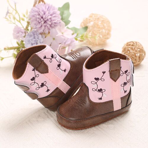 Baby First-Walker Shoes, Small Boots, Slip-On Baby Shoes for 0-1 Year Olds, Non-Slip Soft Sole, Autumn/Winter/Spring Pre-Walking Shoes, Coffee Color
