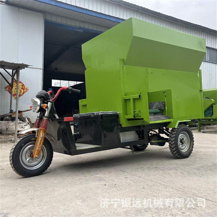 pequeño camión de dispersión para granja alimentador automático de alimentación de césped y máquina de dispersión de césped de dieta completa para granja de ganado y ovejas