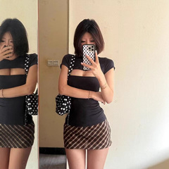 美式辣妹镂空正肩短袖t恤女夏季设计感正反两穿修身圆领短款上衣
