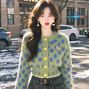 С����ë��С���аٴ��r�К��|�nϵ�Gɫ���cᘿ�����Ů