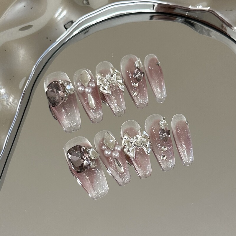 Pure Hand-Wearing Nail Pieces Advanced Sense Purple Sizzling White Manicure Removable Bow Pearl Light Luxury Nail