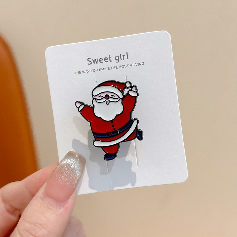 Broche de aleación de sentido avanzado japonés nueva insignia de personalidad de moda femenina de dibujos animados bolsa de Navidad accesorios de metal al por mayor