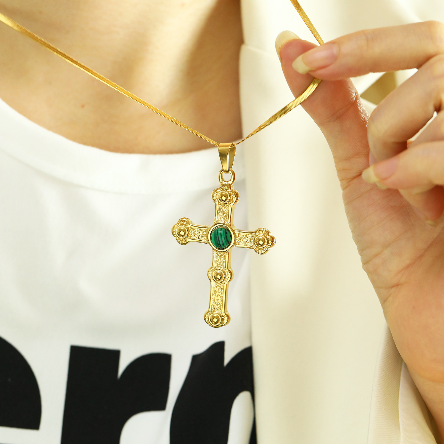 21g Weight Real Gold Plated Plating Material Artificial Gemstones Inlay Material Pendant Necklace Classification 1 Piece Quantity Casual, Daily Occasion 304 Stainless Steel Material Cross Pattern Women's Gender Vintage Style Style Waterproof Non Tarnish, Plating, Inlay Craft Real Gold Plated Cross 304 Stainless Steel Vintage Style Waterproof Non Tarnish Pendant Necklace 1