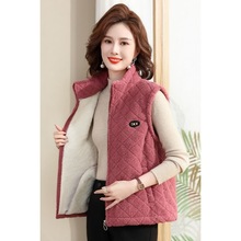 妈妈加绒加厚马甲颗粒绒棉衣外套中老年女装2025新款秋冬背心棉服