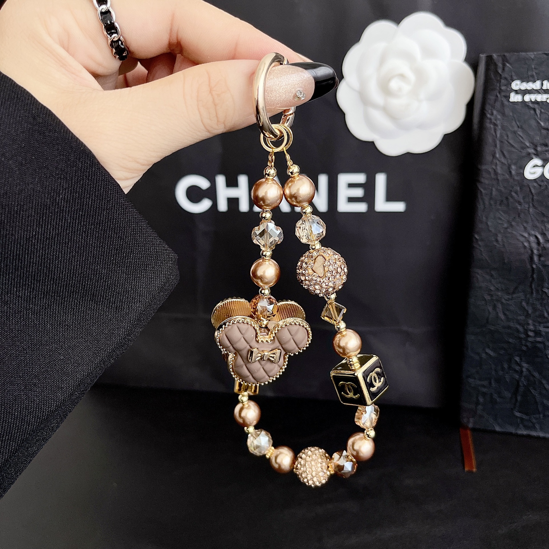 Hecha a mano y de alta calidad, colgante de teléfono móvil, pulsera de moda de micromecha, colgante de teléfono móvil corto.