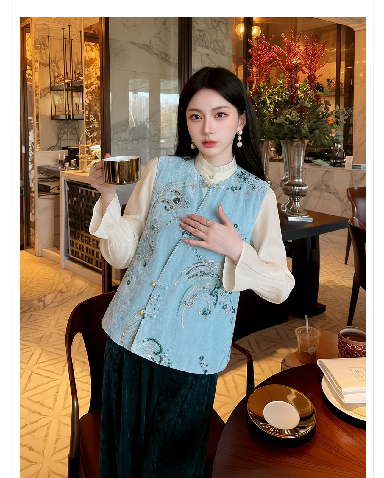 Áo gile cổ lọ nữ phong cách Trung Hoa mới, thêu đính cườm họa tiết nổi bật — xanh lam chi tiết 5