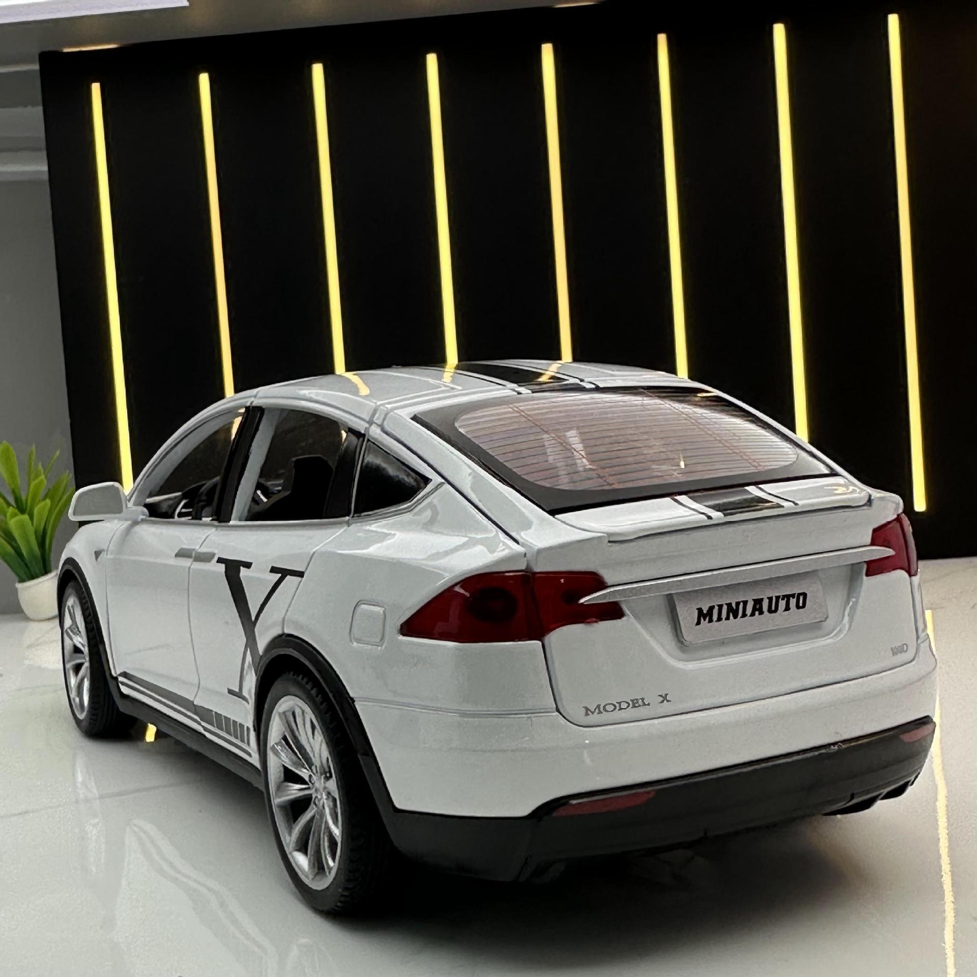 Jianyuan aleación 1:24 Tesla modelX nuevo modelo de coche de energía Tire hacia atrás con sonido y modelo de coche de juguete ligero