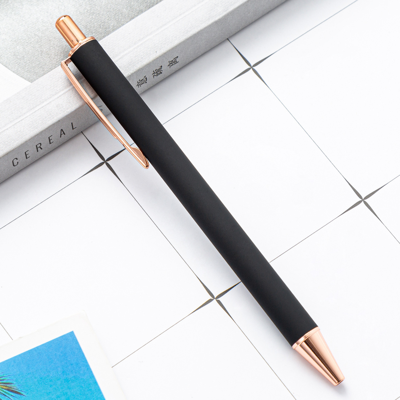 Fábrica directa de alto valor facial bolígrafo pulverizador bolígrafo publicitario de metal bolígrafo de regalo de hotel puede imprimir logotipo