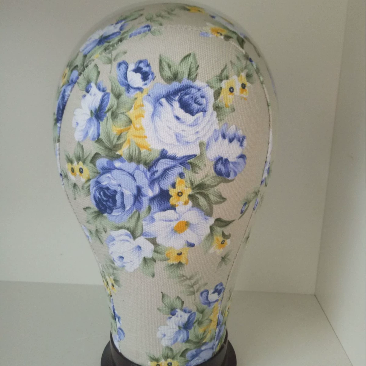 Подставка для париков в виде головы манекена для организации причесок, с возможностью крепления шпильками, модель головы в тканевой обивке, голова из холста, подставка для демонстрации париков.