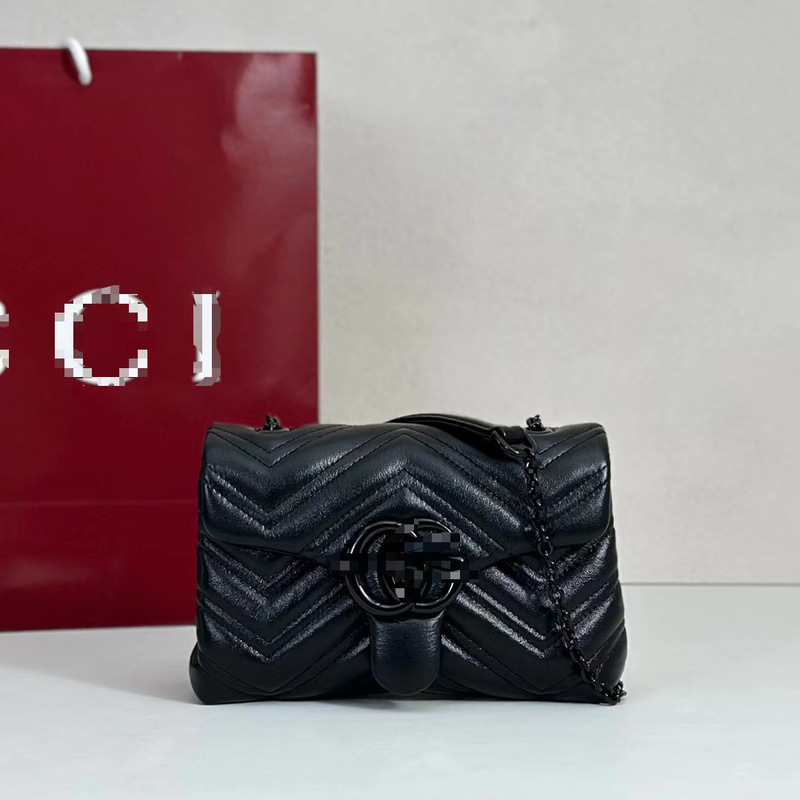 Gucci Women's Marmont White Large Chain Shoulder Bag Crossbody Bag High Quality for Cross-Border Sales Without Any Restrictions Gucci Women's Marmont White Large Chain Shoulder Bag Crossbody Bag High Quality for Cross-Border Sales Without Any Restrictions