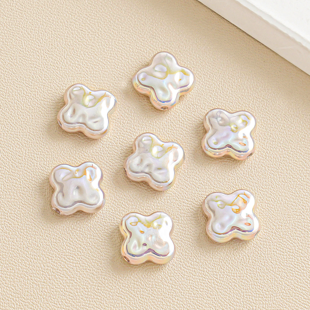 30 ABS Barroco Alien Clover Star Flor con cuentas Pulsera de bricolaje Accesorios de joyería Lote suelto