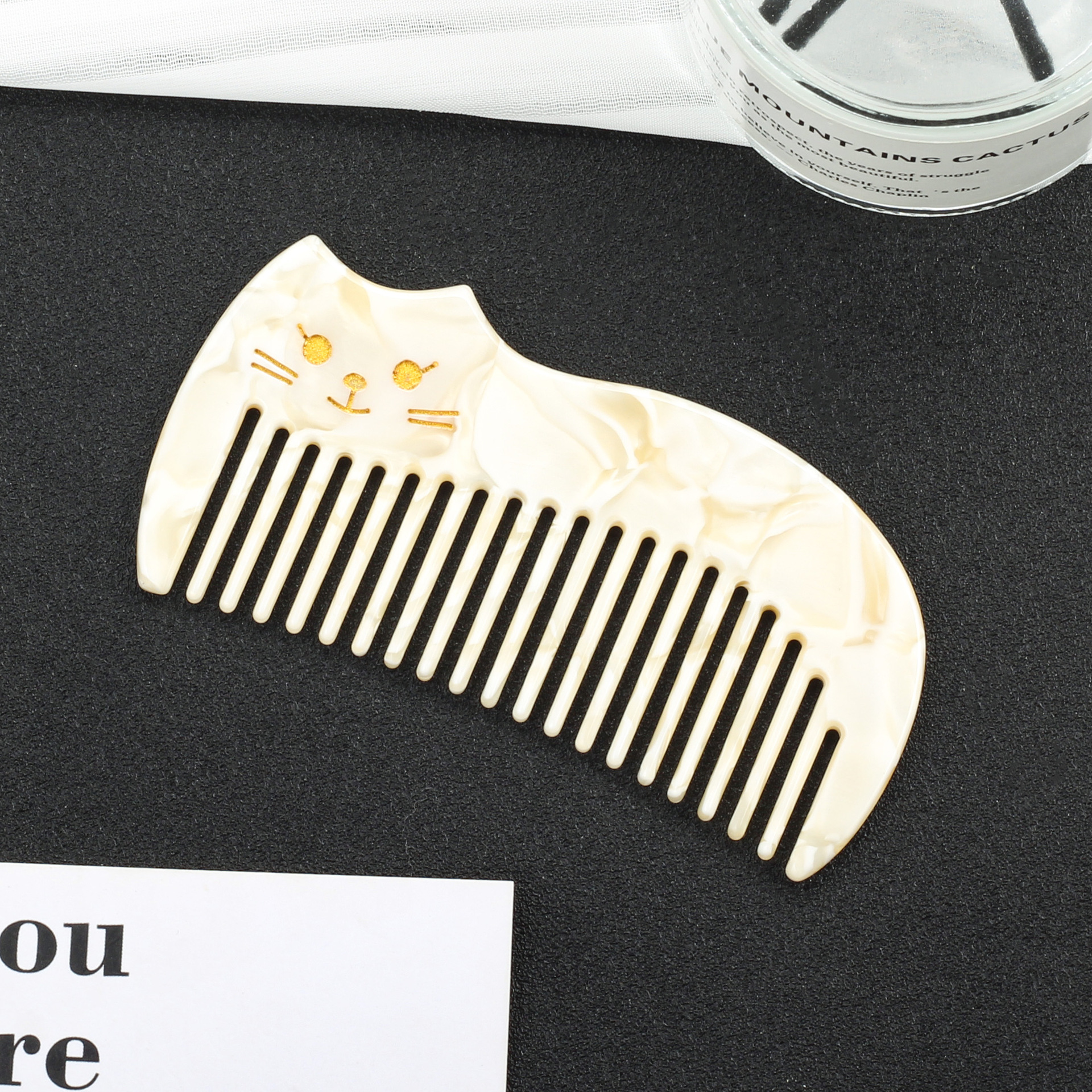 Temperamento retrógrado orejas de gato peine de cabello largo exquisito pequeño portátil pein de maquillaje ácido antiestático pein de niños image 11
