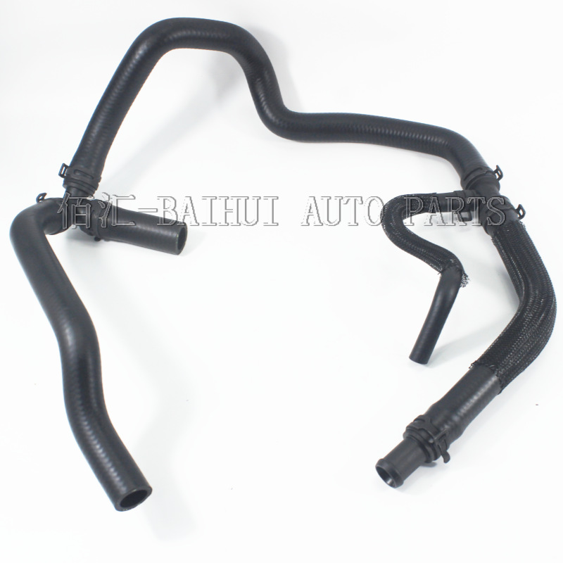 Kh-815 Is Suitable for Ford Fusion 2.5L Warm Air Three-Way Return Pipe Cooling Water Pipe Dg9Z18472Aa