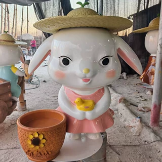 厂家定制直供玻璃钢卡通可爱兔子雕塑公园户外落地卡通雕塑摆件