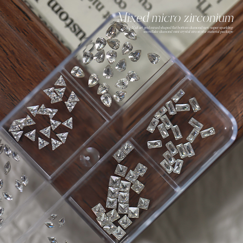 Celebridades de Internet de lujo ligero 5A joyería de uñas de alta calidad de alta transparencia plata y blanco chapado en el fondo circonita de punta redonda caja de subensamblaje de 6 compartimientos uñas DIY