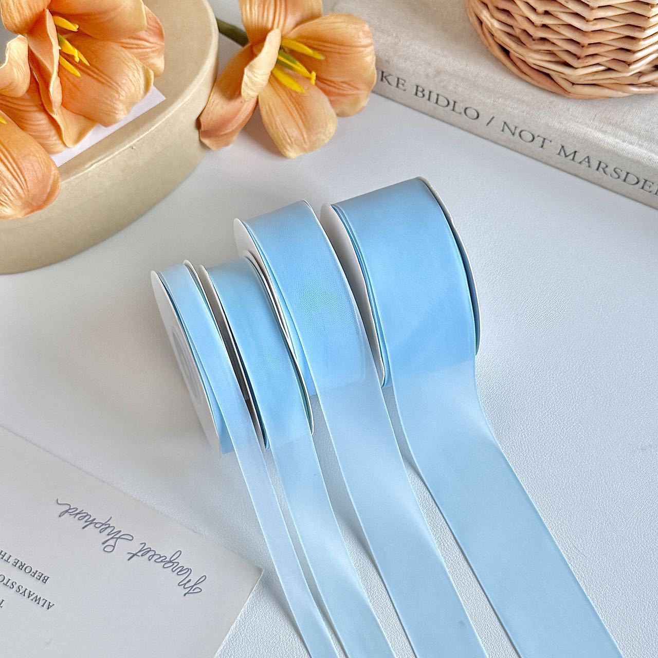 Nuevos productos de gelatina de seda seda seda de leche hilo de nieve vel de niebla caja de regalo embalaje de flores tocado material de decoración para el cabello