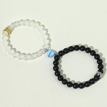 夜光磁吸爱心情侣手链黑白磨砂玻璃珠串珠皇冠手链七夕情人节礼物