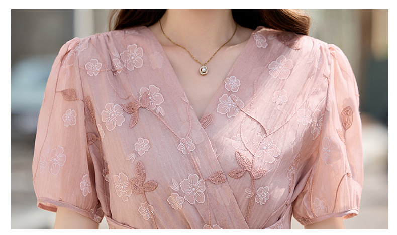 Đầm maxi nữ thắt eo tay bồng họa tiết hoa nhỏ cổ chữ V phong cách tea dress — Màu hồng, màu vàng chi tiết 26