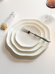 耐高溫白色盤子高級感菜盤家用深盤骨瓷不規則碗盤套裝花邊碟子無