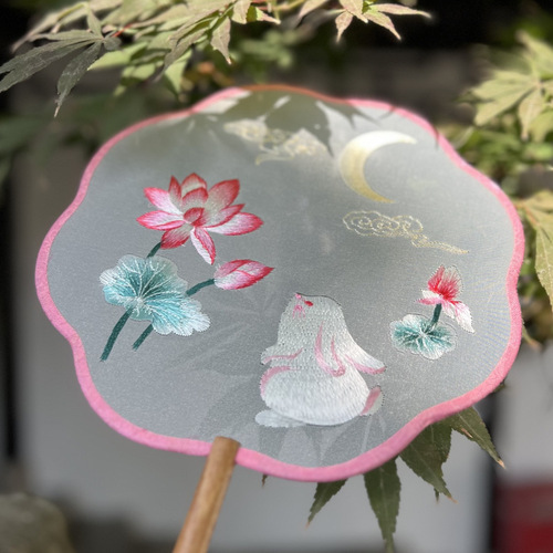 Embroidery fan, ancient style embroidered round fan, ancient style Hanfu fan, classical fan, dance fan, round fan, cheongsam fan, classical round fan