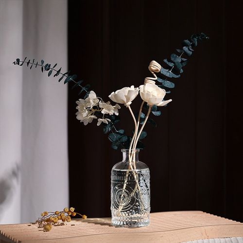 Factory direct supply of hotel fragrance fireless aromatherapy embossed Nordic home decoration deodorizing hotel aromatherapy gifts