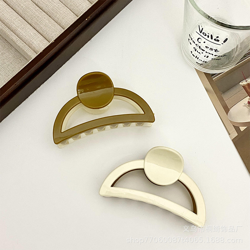 Gran clip de tiburón para el cabello, agarre fuerte, estilo simple y elegante, accesorio trasero para mujeres, proveedor directo de Yiwu