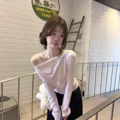 韩系甜辣粉色斜肩长袖t恤女秋季设计感纯欲修身收腰打底露肩上衣