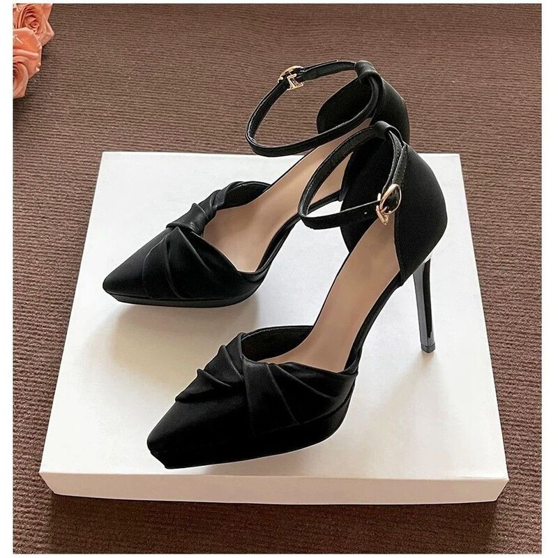 2026 Summer New Niche High-Fashion Stylish Petite Women's High-Heeled Sandals, Fashionable and Comfortable Closed-Toe Shoes 2026 Summer New Niche High-Fashion Stylish Petite Women's High-Heeled Sandals, Fashionable and Comfortable Closed-Toe Shoes