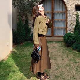 复古高级感初秋穿搭套装裙女2025小香风外套pu皮半身裙气质两件套