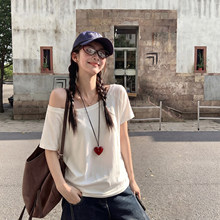 斜肩短袖t恤女装2026新款胖mm大码韩系绝美夏季穿搭露肩白色上衣