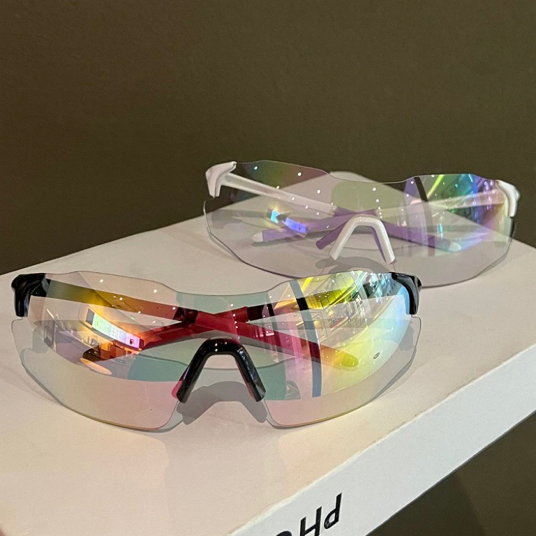 Colorful Reflective Color-Changing Cycling Glasses Day and Night Running Windproof Goggles Sunshade Sunglasses Personalized Sunglasses