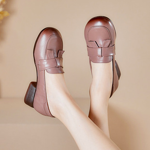 Spring and Autumn Leap Month Mother's Shoes Genuine Leather Soft Sole Mid-Heel Leather Shoes Chunky Heel Fashionable Middle-Aged and Elderly Women's Shoes Non-Slip Single Shoes Height-Increasing