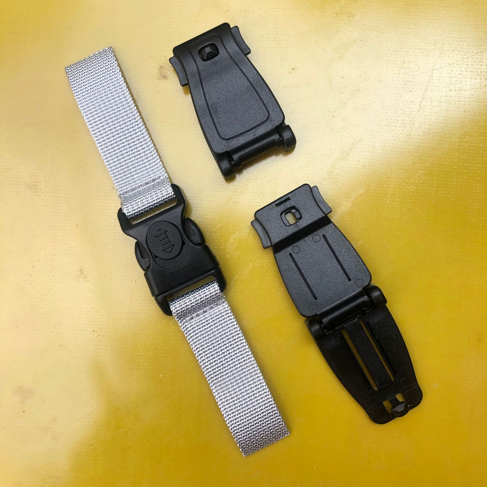 汽车儿童座椅固定带