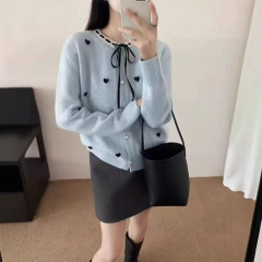 欧洲站秋冬新款圆领爱心蝴蝶结蕾丝针织开衫女时尚气质名媛风毛衣