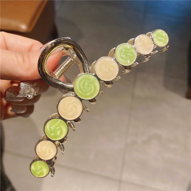 Internet celebridad clip de metal grande clip de tiburón japonés y coreano elegante temperamento espalda Cabeza pelo agarre de alto grado horquilla tocado