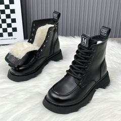 爆款洋气马丁靴女冬季2025新款加绒加厚东北棉靴防水防滑保暖短靴