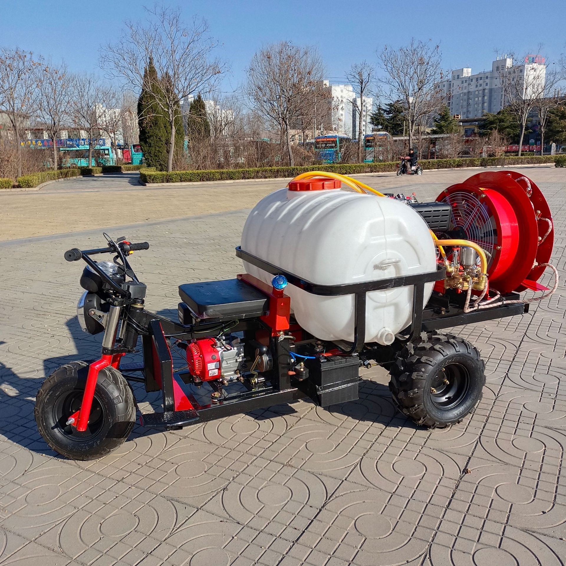 风送式果园打药机 自走式园林农用灭虫喷药机 小型自走果树打药机