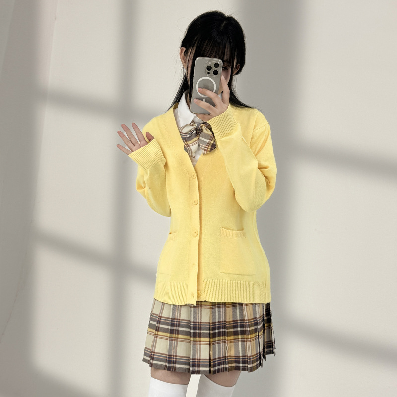 봄 밝은 노란색 카디건 짧은 소매 셔츠 주름 치마 JK 유니폼 스커트 세트 부드러운 왁스 같은 느슨한 JK 외부 스웨터