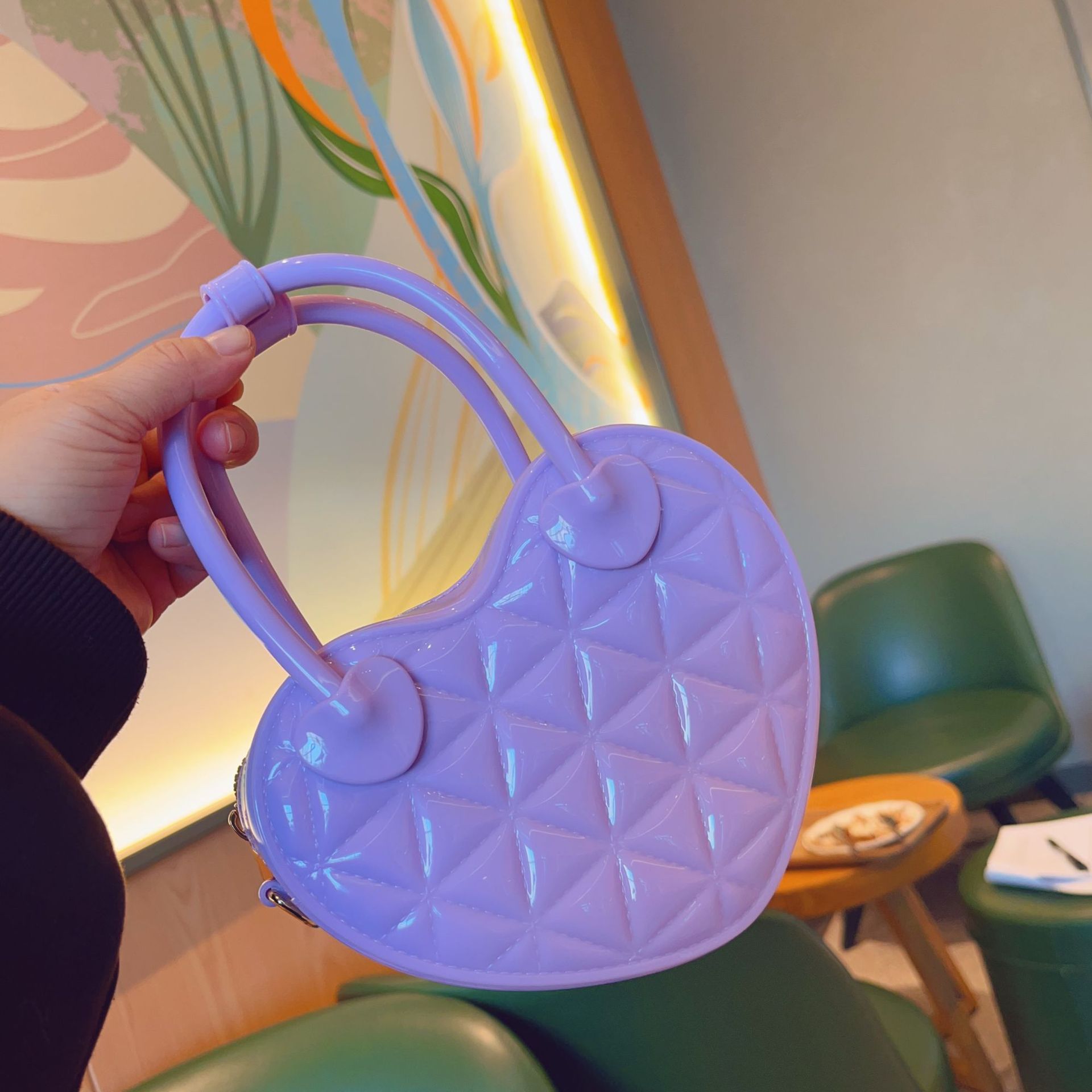 New PVC jelly bag for early spring 2025, heart-shaped hand-held small bag, diamond-shaped single-shoulder crossbody ladies' bag, sweet small bag undefined