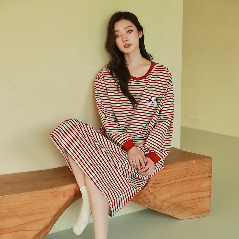 순면 잠옷 여성 가을 긴팔 긴 무릎 줄무늬 플러스 사이즈 가을과 겨울 여성 패딩 파자마 착용