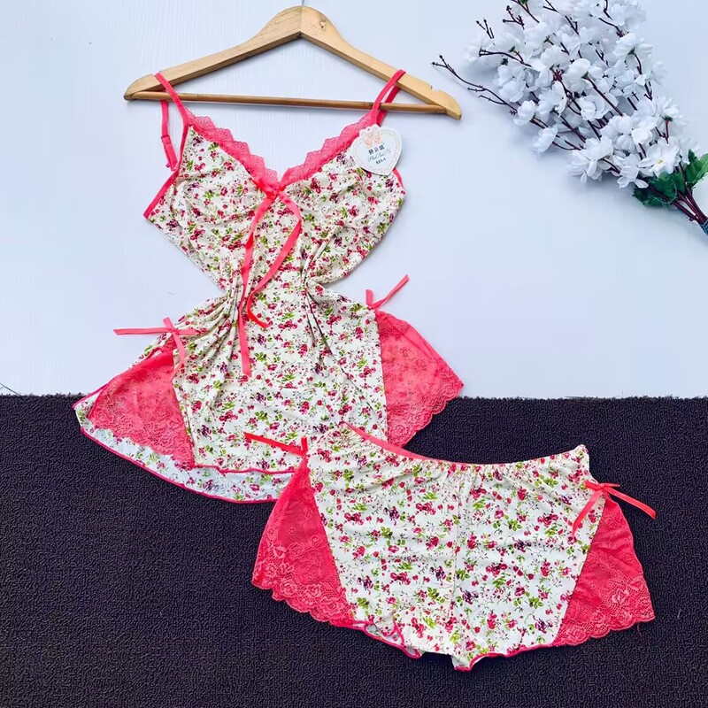 Factory Direct supply European and American sexy fashion split pajamas suit sexy lace strap shorts nightgown New