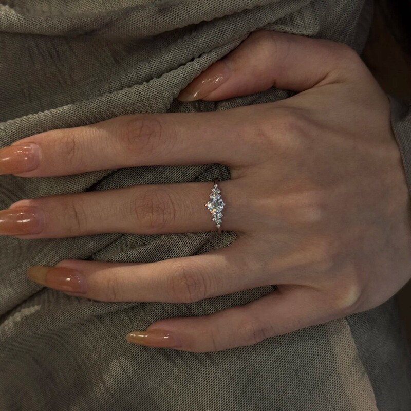 New Berlin Love Letter Sparkling Diamond Ring for Women, Elegant and Luxurious, High-End Niche Design, Simple and Versatile Open Ring